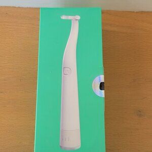 Flaus Electric Flosser in White-NEW in unopened Box